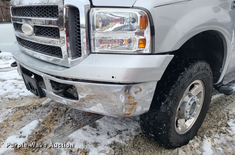 image for item JG9465 2005 Ford F250 Super Duty  Crew Cab pickup truck