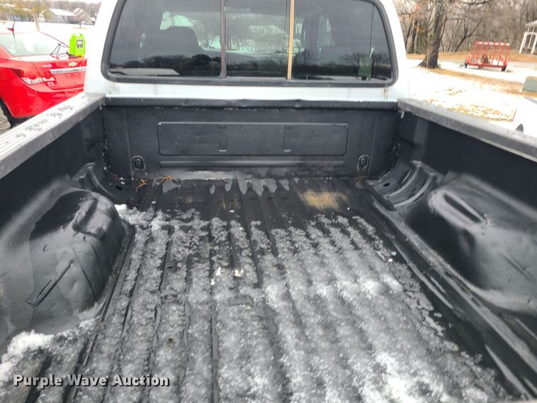 image for item JG9465 2005 Ford F250 Super Duty  Crew Cab pickup truck