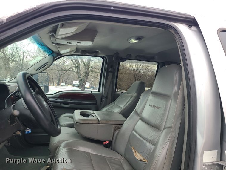 image for item JG9465 2005 Ford F250 Super Duty  Crew Cab pickup truck