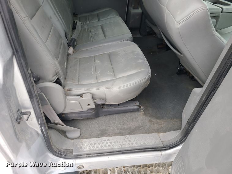 image for item JG9465 2005 Ford F250 Super Duty  Crew Cab pickup truck