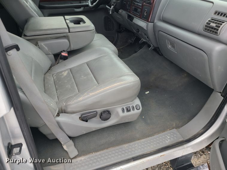 image for item JG9465 2005 Ford F250 Super Duty  Crew Cab pickup truck