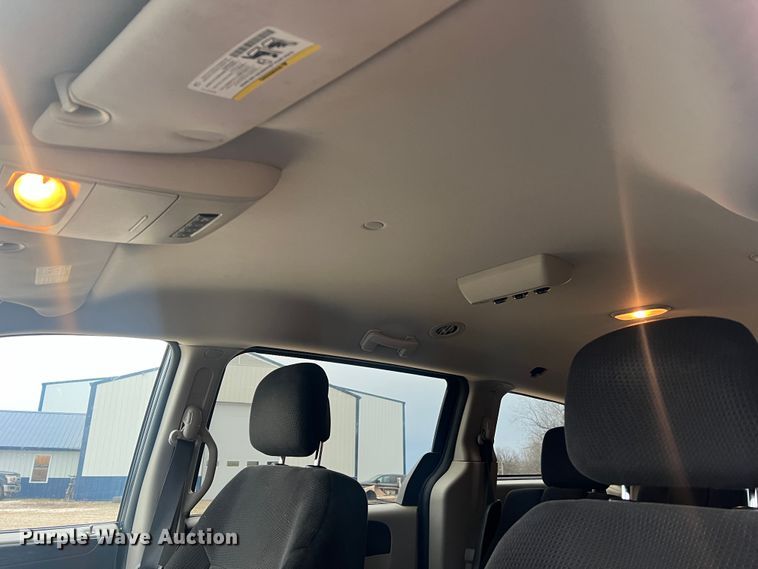 image for item JU9718 2012 Dodge Grand Caravan SXT  van