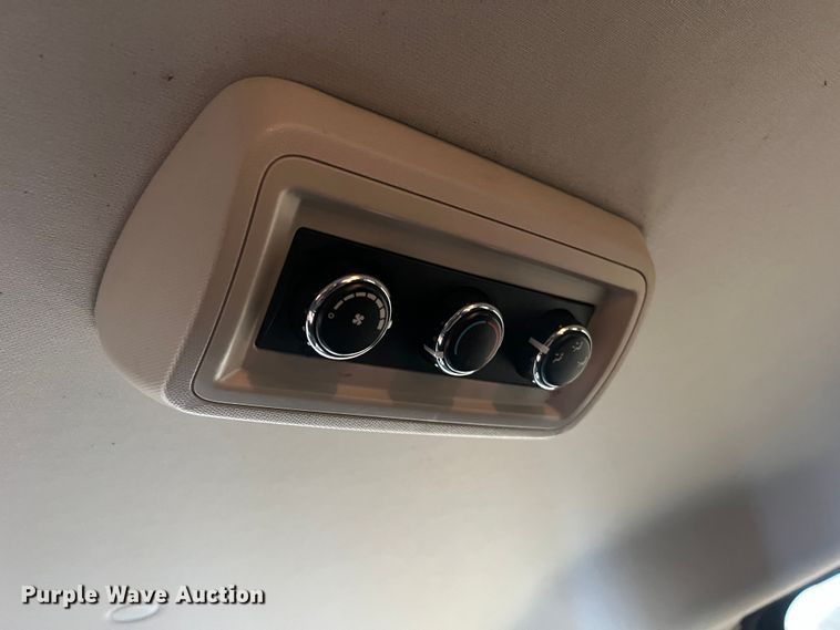 image for item JU9718 2012 Dodge Grand Caravan SXT  van