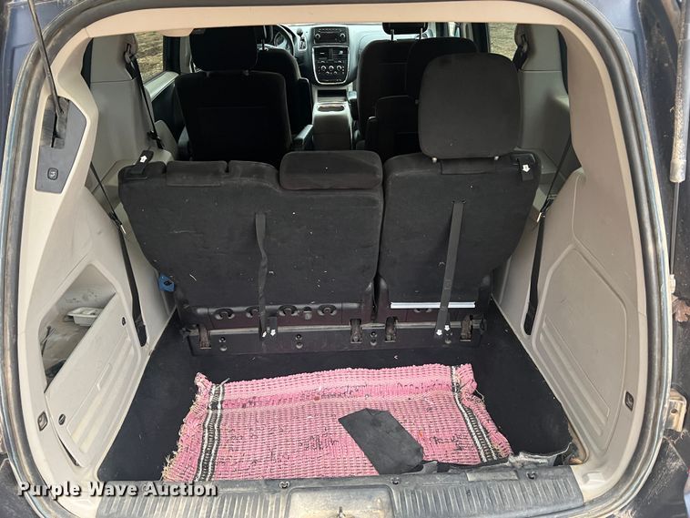 image for item JU9718 2012 Dodge Grand Caravan SXT  van