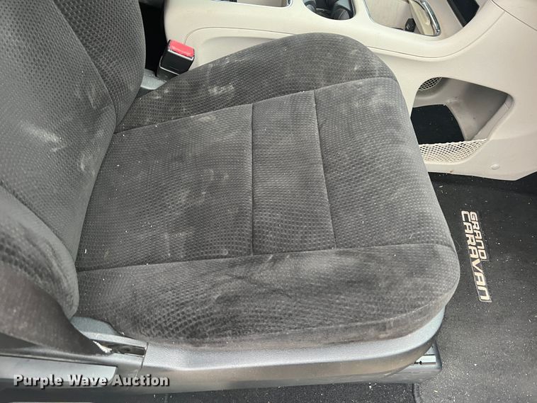 image for item JU9718 2012 Dodge Grand Caravan SXT  van