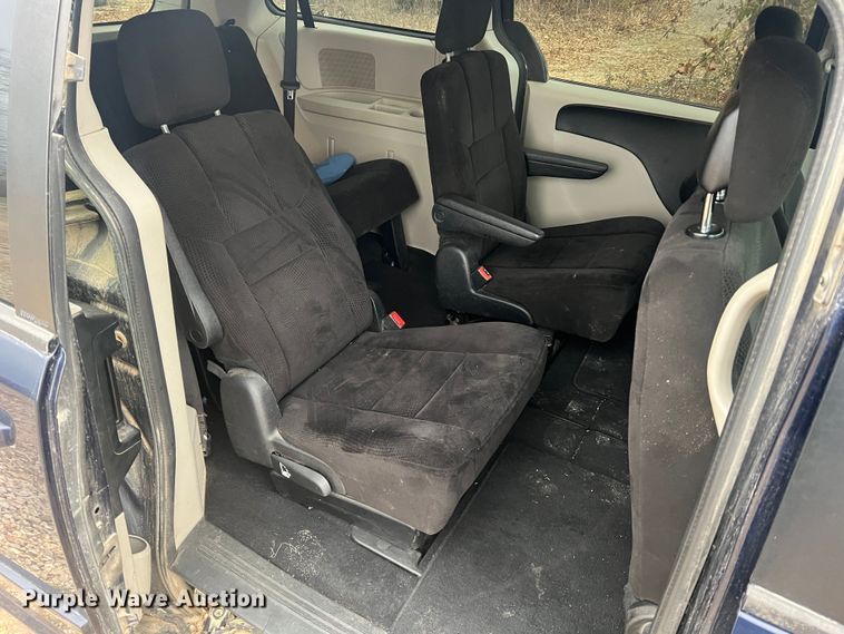 image for item JU9718 2012 Dodge Grand Caravan SXT  van