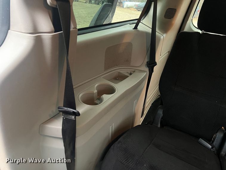 image for item JU9718 2012 Dodge Grand Caravan SXT  van