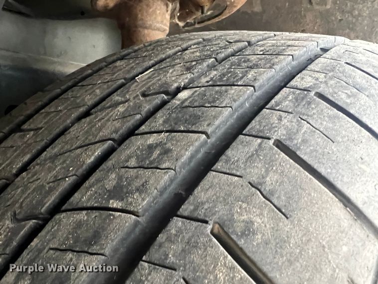 image for item JU9718 2012 Dodge Grand Caravan SXT  van