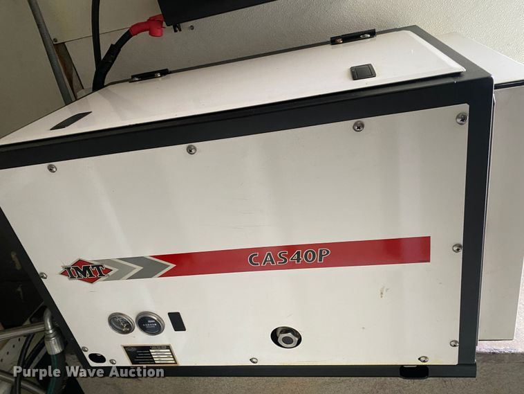 image for item JW9162 2011 Ford F750 Super Duty  fuel / lube truck