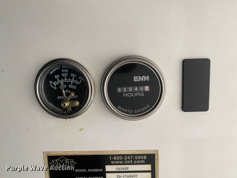 image for item JW9162 2011 Ford F750 Super Duty  fuel / lube truck