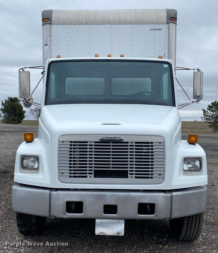 image for item JW9163 1999 Freightliner FL70  box truck