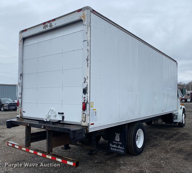 image for item JW9163 1999 Freightliner FL70  box truck