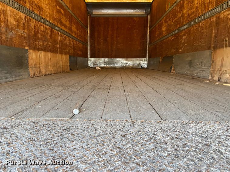 image for item JW9163 1999 Freightliner FL70  box truck