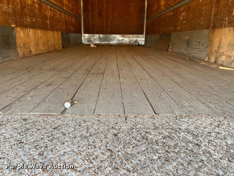 image for item JW9163 1999 Freightliner FL70  box truck