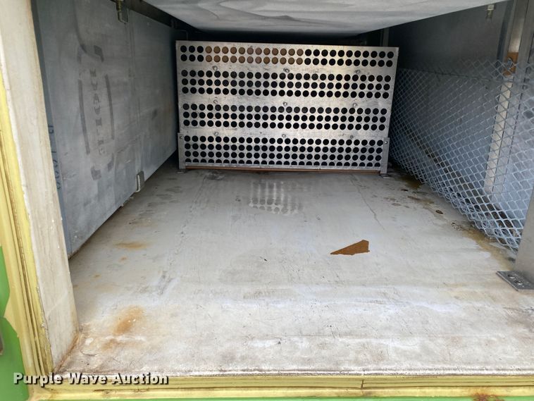 image for item JW9164 2015 Isuzu NPR  refrigerated delivery truck