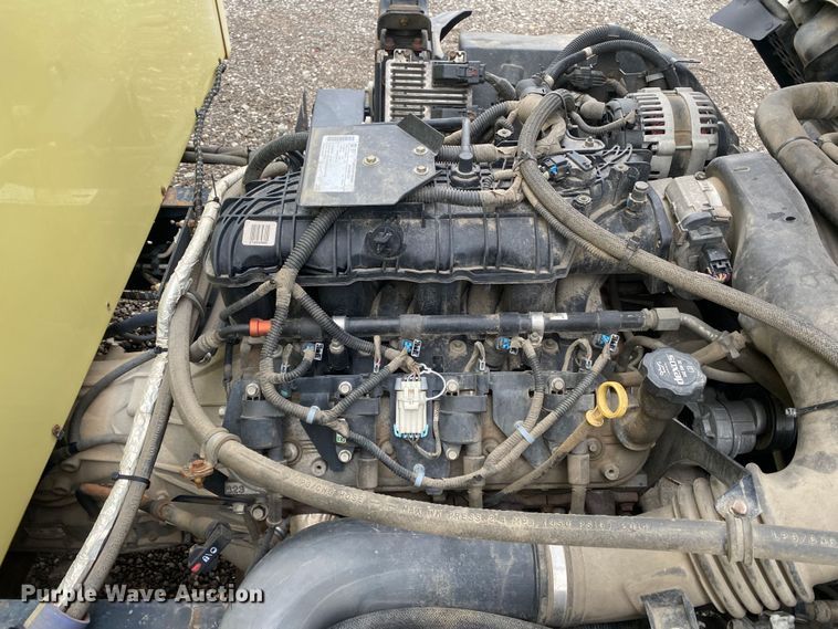 image for item JW9164 2015 Isuzu NPR  refrigerated delivery truck