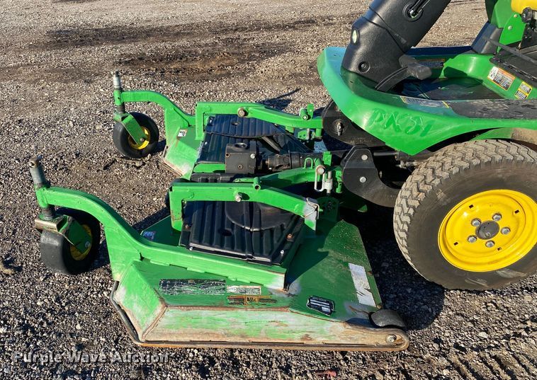 image for item JW9168 John Deere 1445 Series II  lawn mower
