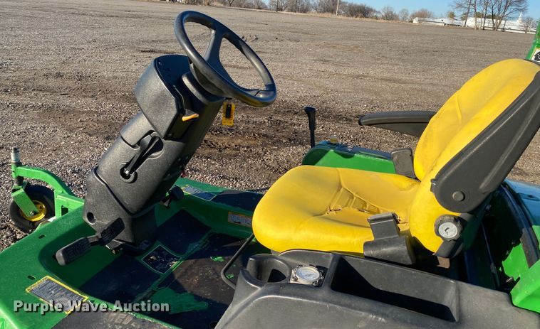 image for item JW9168 John Deere 1445 Series II  lawn mower