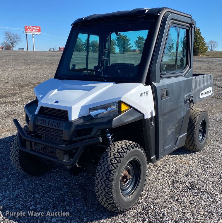 image for item JW9177 2016 Polaris Ranger ETX  utility vehicle