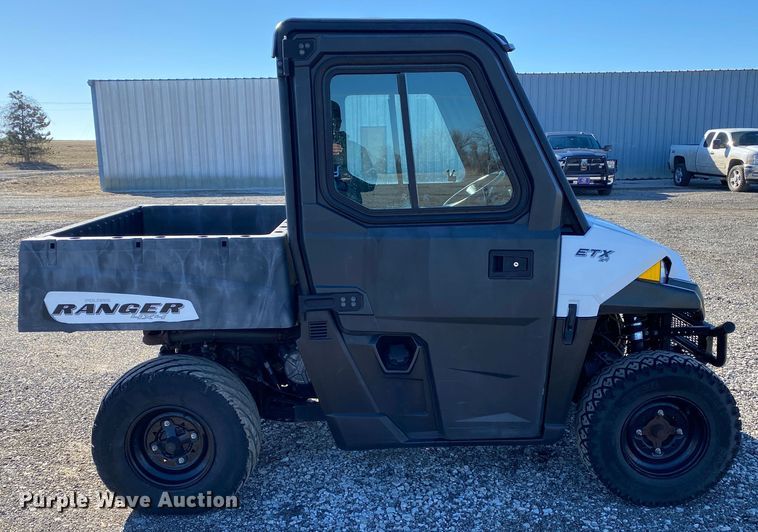image for item JW9177 2016 Polaris Ranger ETX  utility vehicle