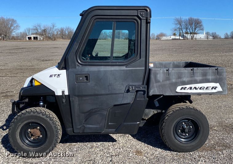 image for item JW9177 2016 Polaris Ranger ETX  utility vehicle