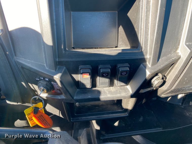 image for item JW9177 2016 Polaris Ranger ETX  utility vehicle