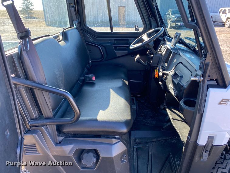 image for item JW9177 2016 Polaris Ranger ETX  utility vehicle