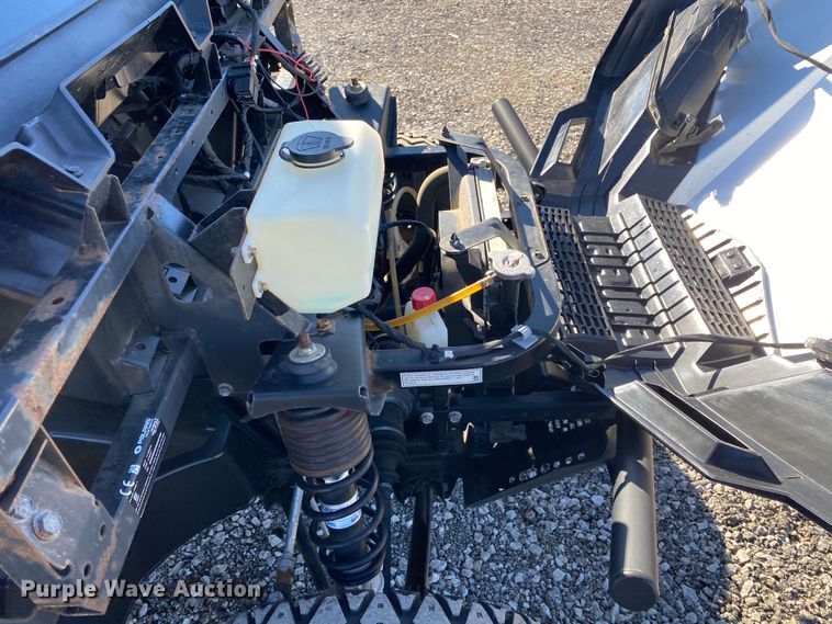 image for item JW9177 2016 Polaris Ranger ETX  utility vehicle