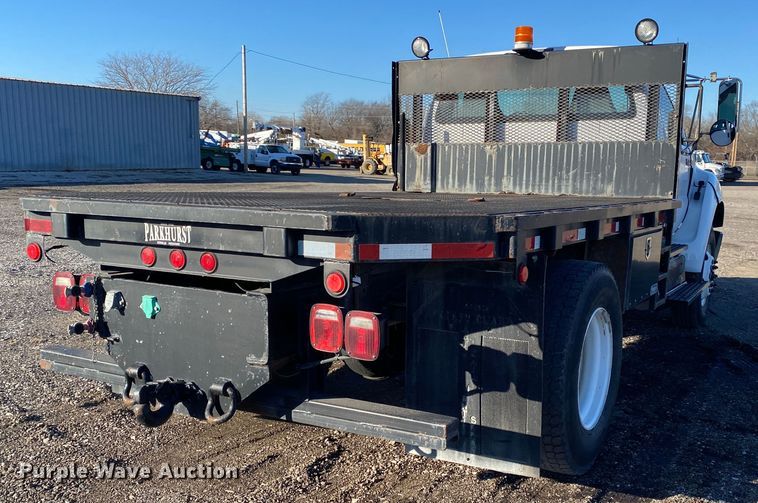 image for item JW9183 2011 Ford F750 Super Duty  flatbed truck