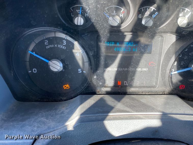 image for item JW9183 2011 Ford F750 Super Duty  flatbed truck