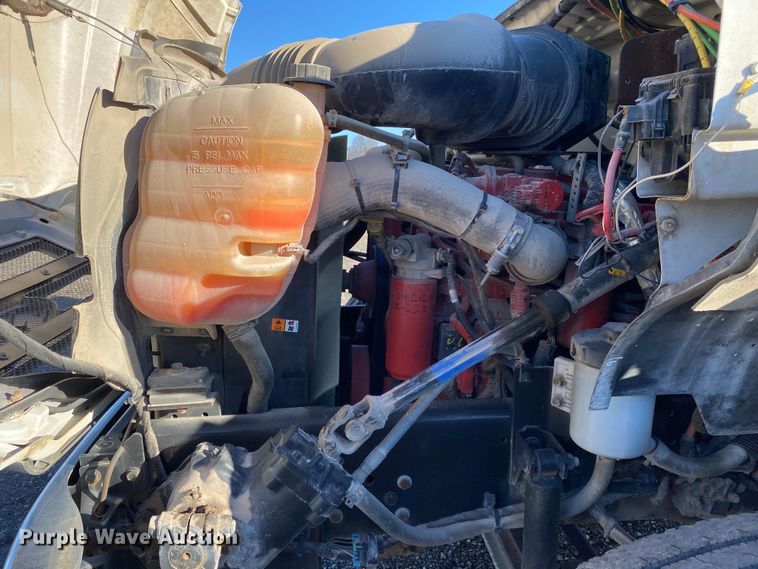 image for item JW9183 2011 Ford F750 Super Duty  flatbed truck