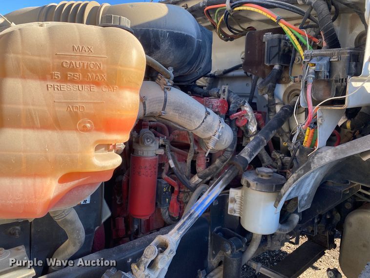 image for item JW9183 2011 Ford F750 Super Duty  flatbed truck