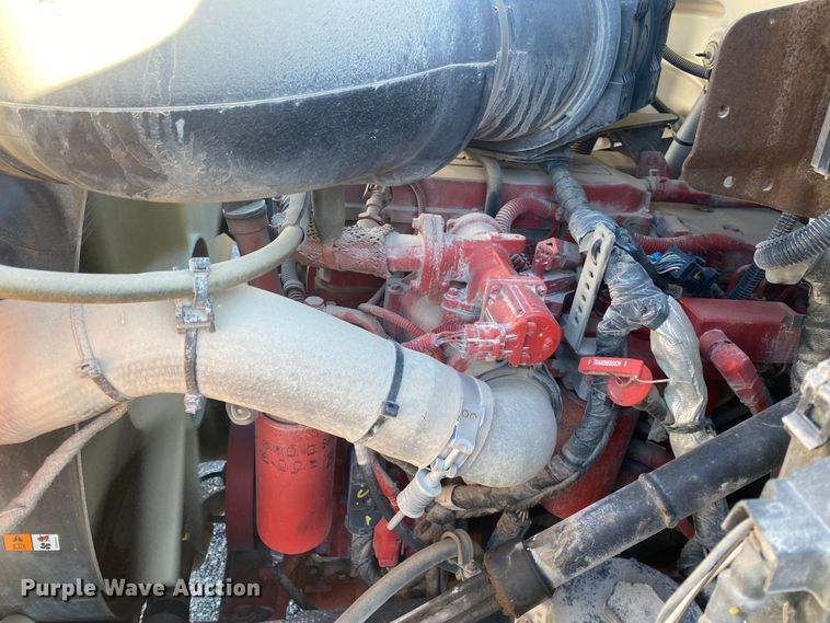 image for item JW9183 2011 Ford F750 Super Duty  flatbed truck