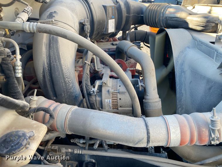 image for item JW9183 2011 Ford F750 Super Duty  flatbed truck