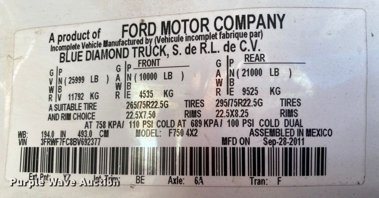 image for item JW9183 2011 Ford F750 Super Duty  flatbed truck