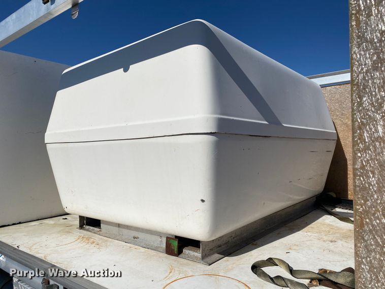 image for item JW9189 2011 Ford F650  flatbed truck