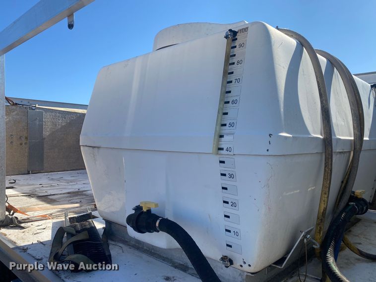 image for item JW9189 2011 Ford F650  flatbed truck