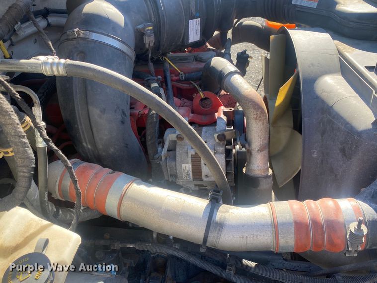 image for item JW9189 2011 Ford F650  flatbed truck