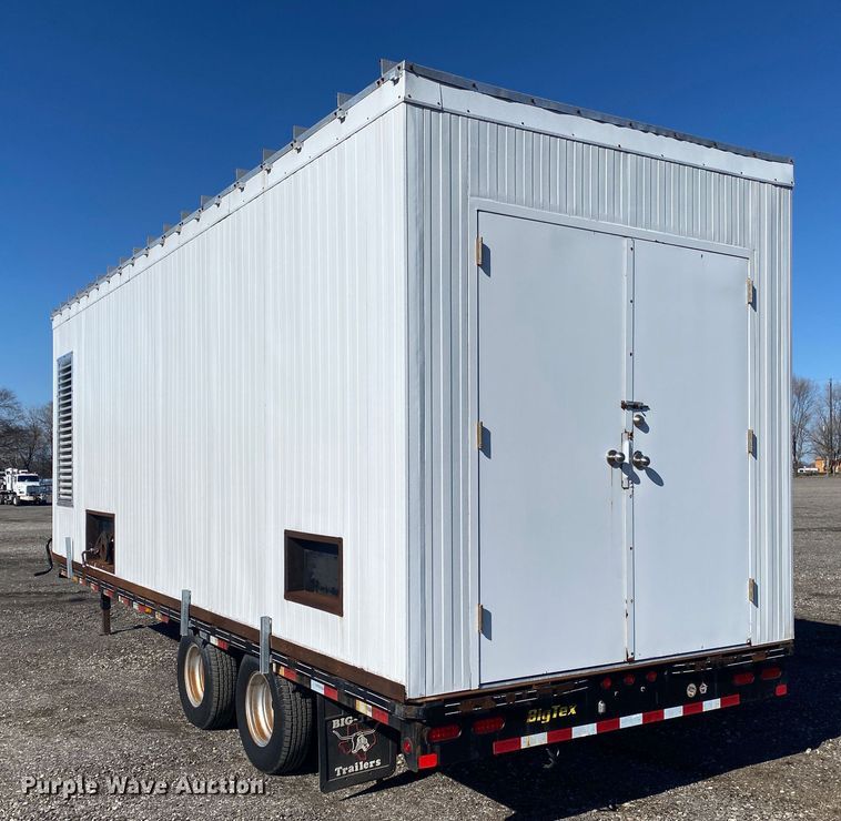 image for item JW9193 2014 Big Tex 22GN-25  equipment trailer