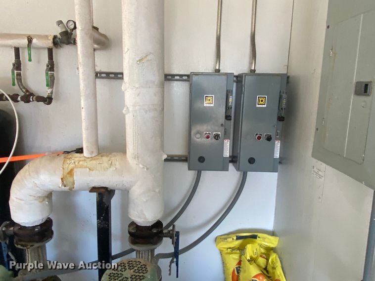 image for item JW9193 2014 Big Tex 22GN-25  equipment trailer