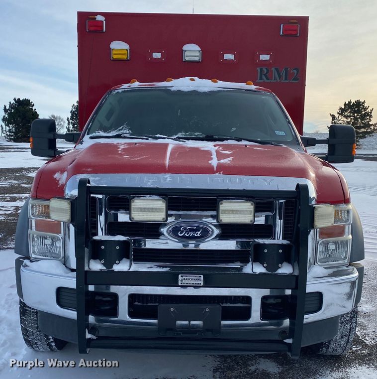 image for item JW9242 2009 Ford F450 Super Duty XLT  ambulance