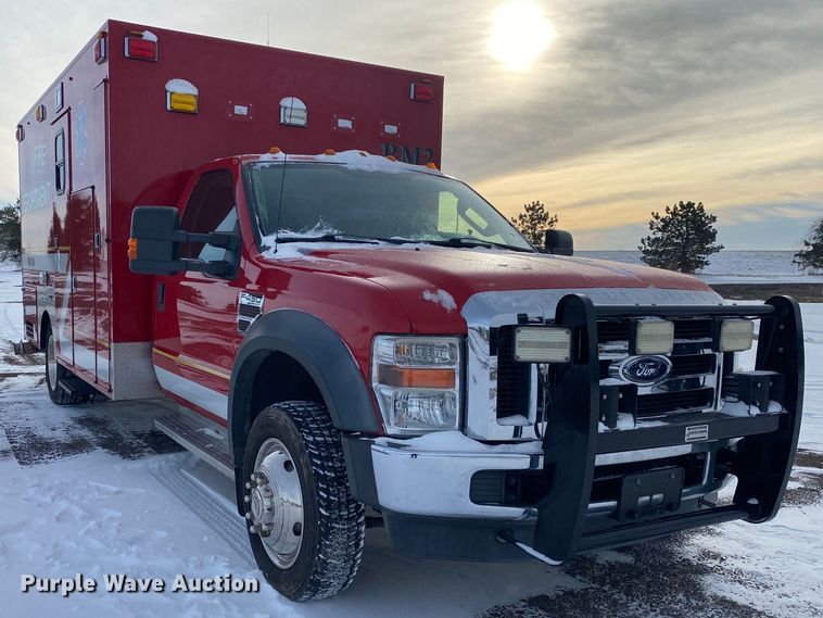 image for item JW9242 2009 Ford F450 Super Duty XLT  ambulance