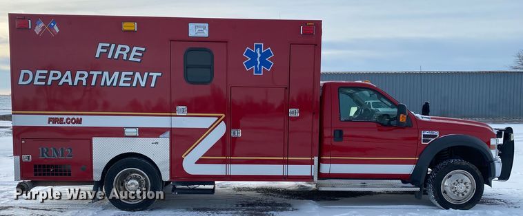 image for item JW9242 2009 Ford F450 Super Duty XLT  ambulance