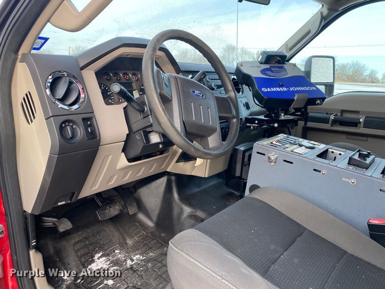 image for item JW9242 2009 Ford F450 Super Duty XLT  ambulance