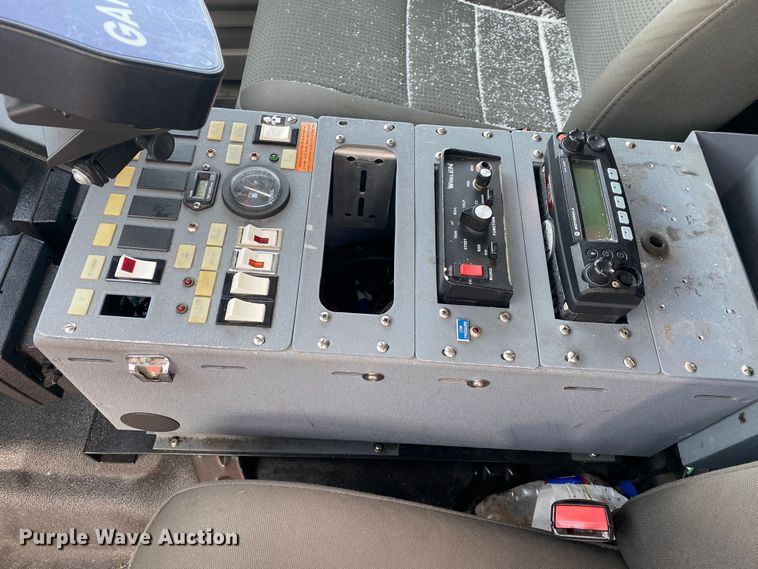 image for item JW9242 2009 Ford F450 Super Duty XLT  ambulance