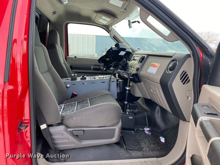 image for item JW9242 2009 Ford F450 Super Duty XLT  ambulance