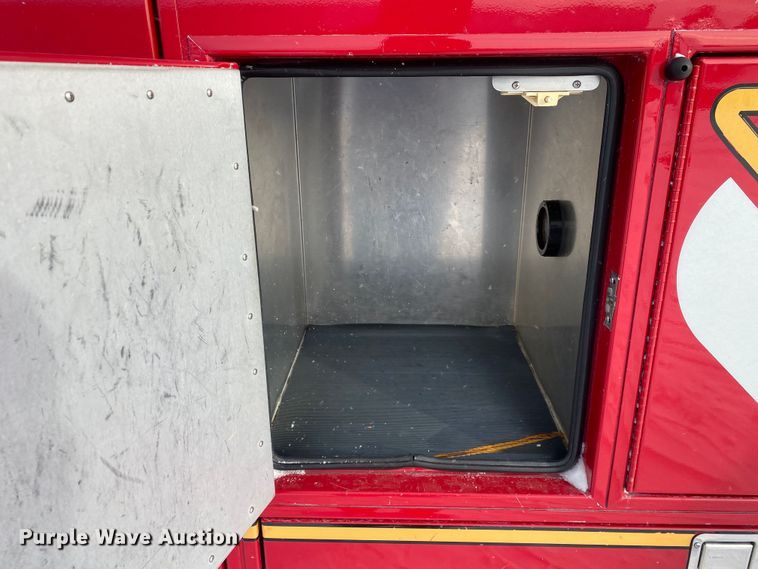 image for item JW9242 2009 Ford F450 Super Duty XLT  ambulance