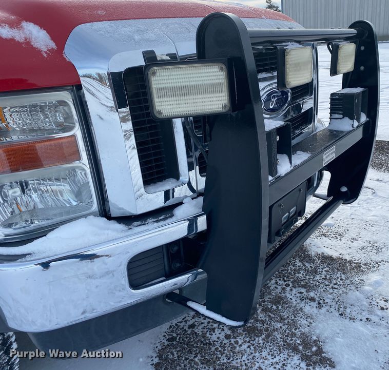 image for item JW9242 2009 Ford F450 Super Duty XLT  ambulance