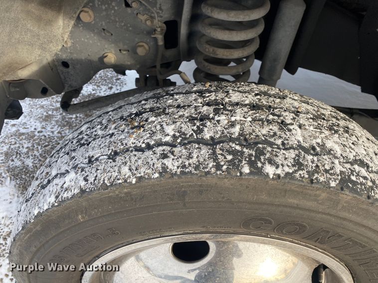 image for item JW9242 2009 Ford F450 Super Duty XLT  ambulance