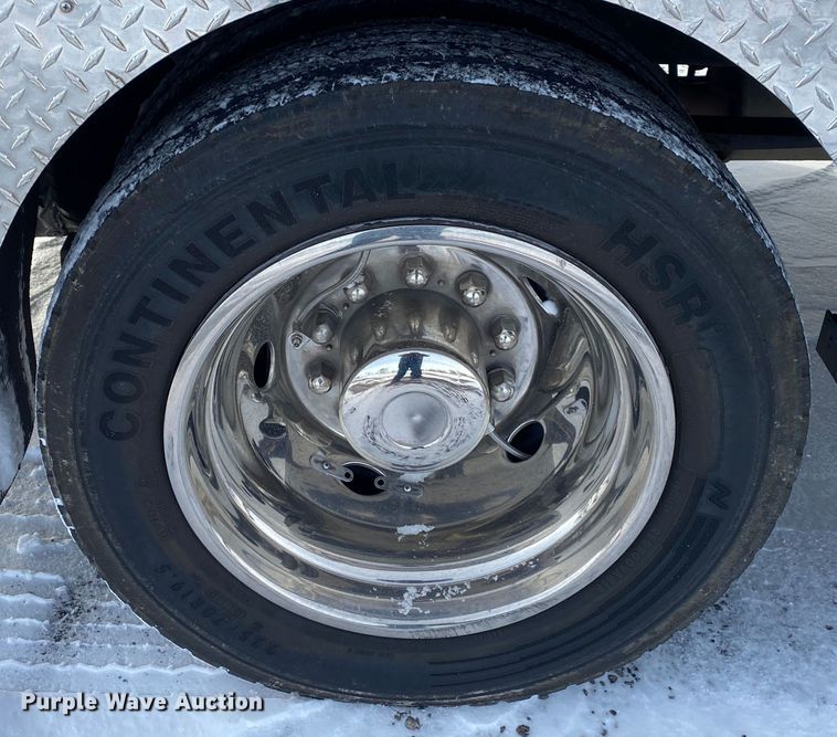 image for item JW9242 2009 Ford F450 Super Duty XLT  ambulance